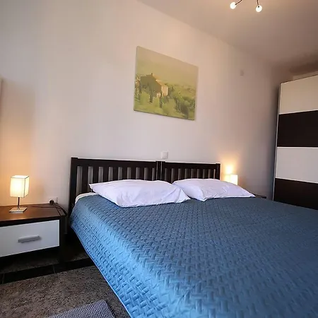 Stadthaus Briski Apartament *